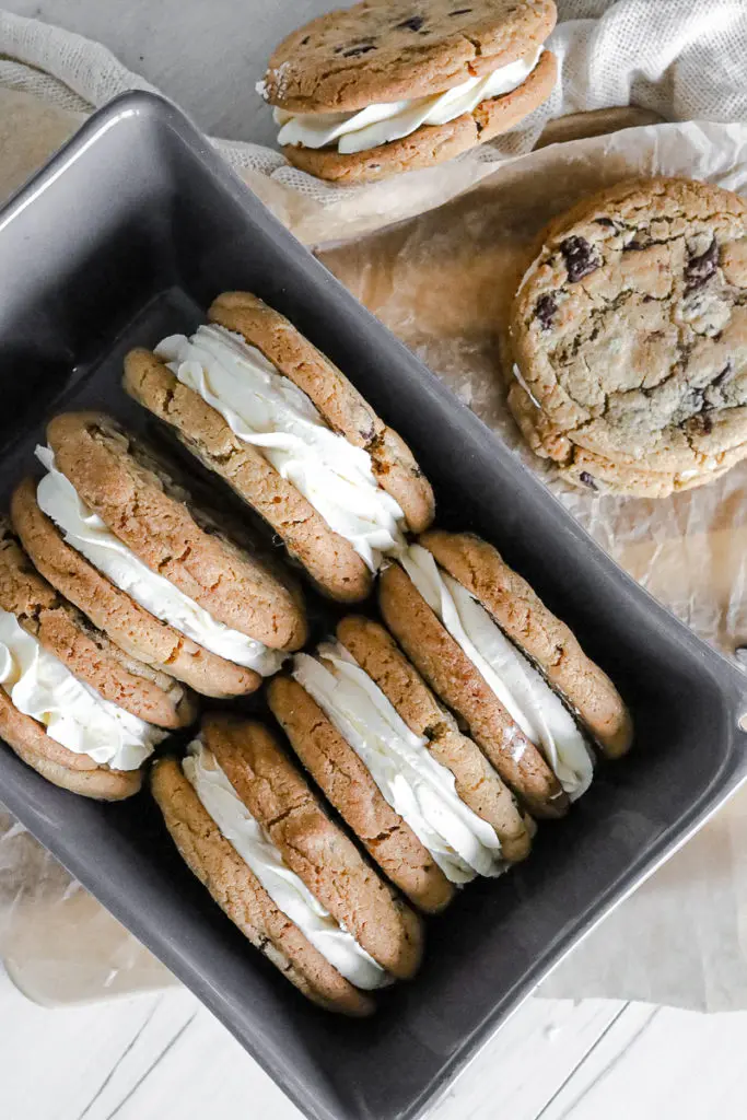 This image has an empty alt attribute; its file name is IMG_1561-e1635868902660-683x1024.jpg